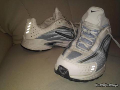 Ténis Nike running,tamanho 39