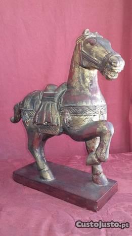 Escultura cavalo em madeira nobre, india meados se