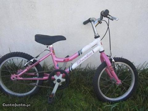 Bicicleta de criança (menina)