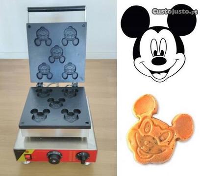 Maquina waffles forma Mickey Mouse