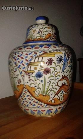 Pote de Porcelana Séc. XVII