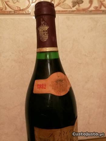 Barca velha tinto de 1982