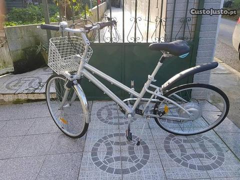 Bicicleta Elétrica com equipamento shimano