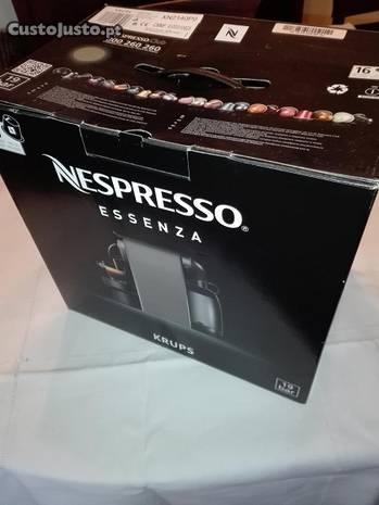 2 Máquinas de Café Nespresso