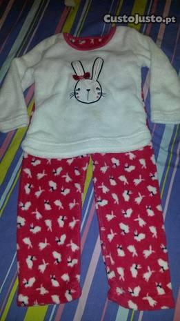 Pijama de coelho para bebé