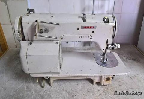 Máquina de costura antiga Juki