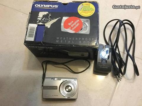 Maquina fotografica OLYMPUS
