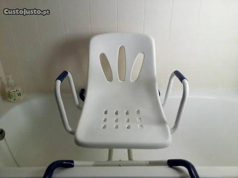 cadeira auxiliar para banhos