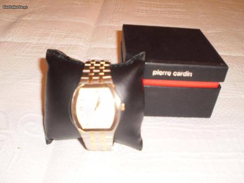Relógio Pierre Cardin