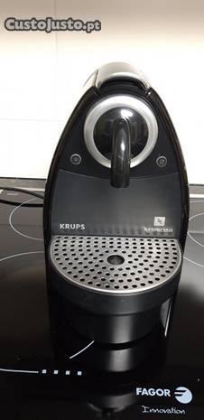 Máquina Café Krups Nespresso