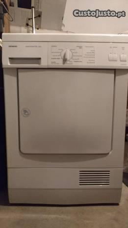 Máquina de secar roupa Siemens