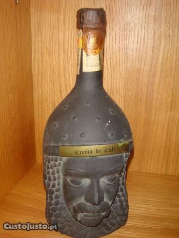 Garrafa de Crema de café (licor)