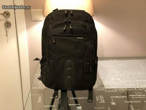 Mochila de Portátil Targus EcoSpruce Nova