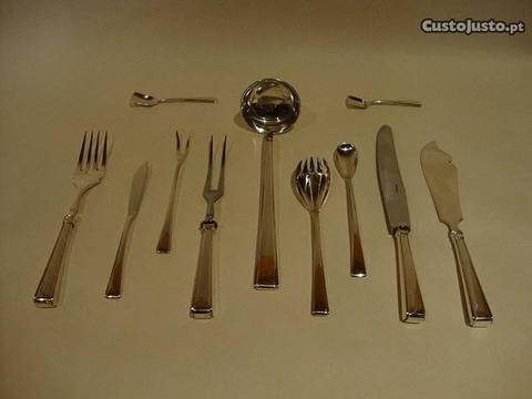Conjunto de 11 talheres antigos