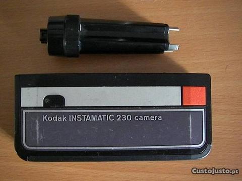 Máquina fotográfica vintage Kodak de rolo