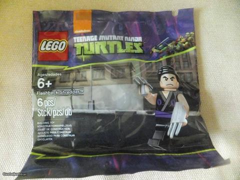 5002127 Lego Ninja Turtles - Flashback Shredder