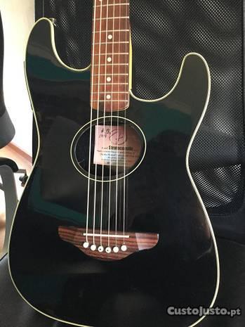Guitarra Fender Stracoustic
