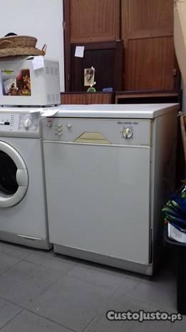 maquina lavar loiça AEG