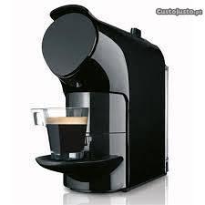 Máquina de café cápsulas continente - Preta