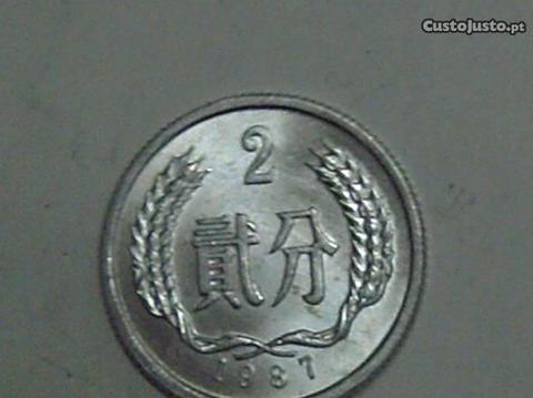 O- 134- moeda chinesa excelente 2 por 1.00