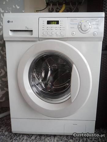 Máquina de lavar roupa LG 7KG