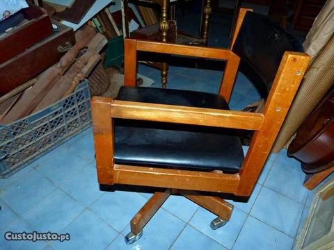cadeira giratória Olaio
