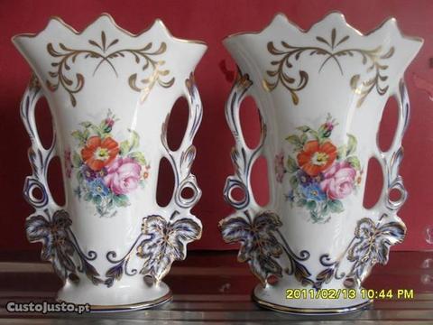 lindo par de jarras de porcelana da F. PLL Aveiro