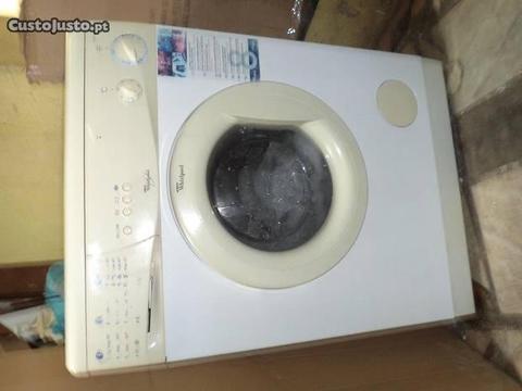 Maq.lavar roupa wrillpoooll