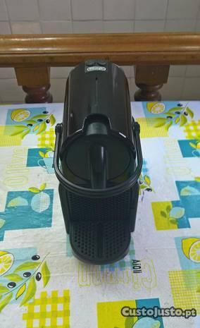 Máquina de café Delonghi Nespresso Inissia