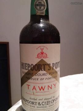 Vinho Tawny NIEPOORT antigo (selo 791383)
