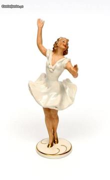 Bailarina escultura em porcelana