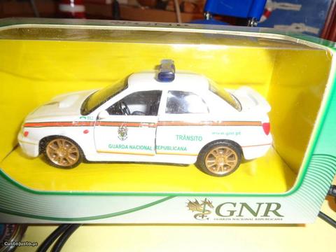 Carro Miniatura GNR Guarda Nacional Republicana