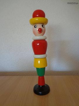 Brinquedo português antigo em madeira